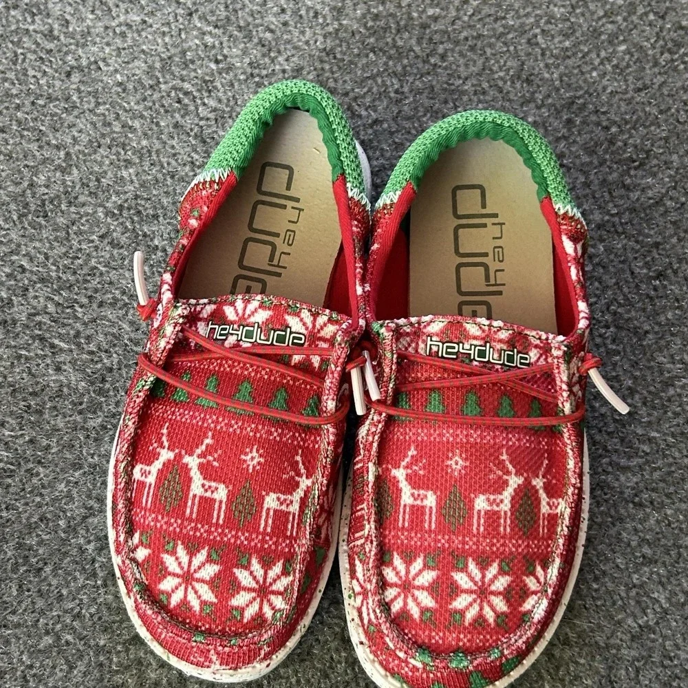 Hey Dude Wendy Youth Jolly Jingle Shoes Kids Size 13 Holiday Fair Isle Slip On